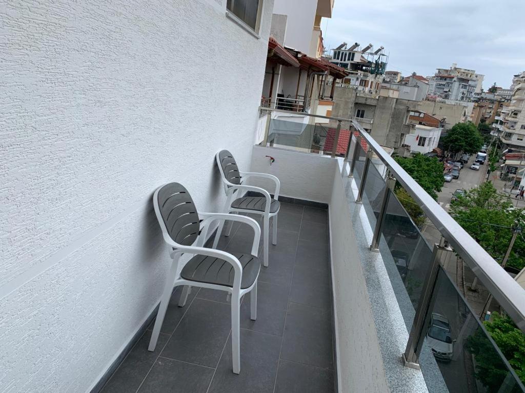 Delfin Apartments Sarandë Exterior foto