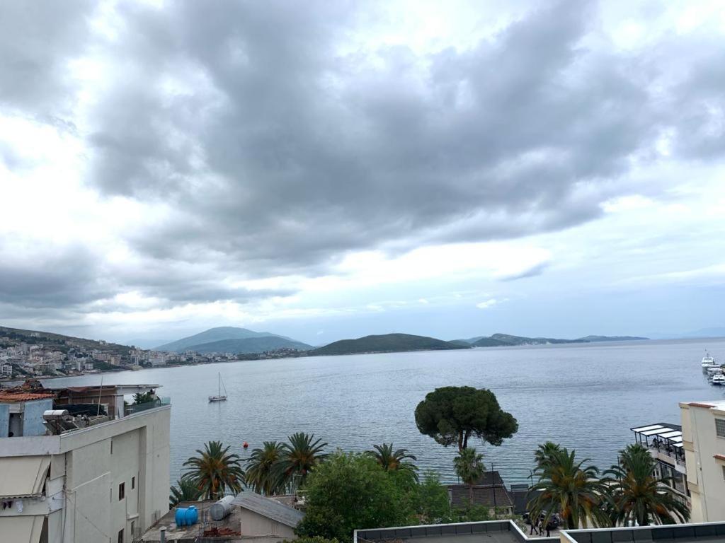 Delfin Apartments Sarandë Exterior foto