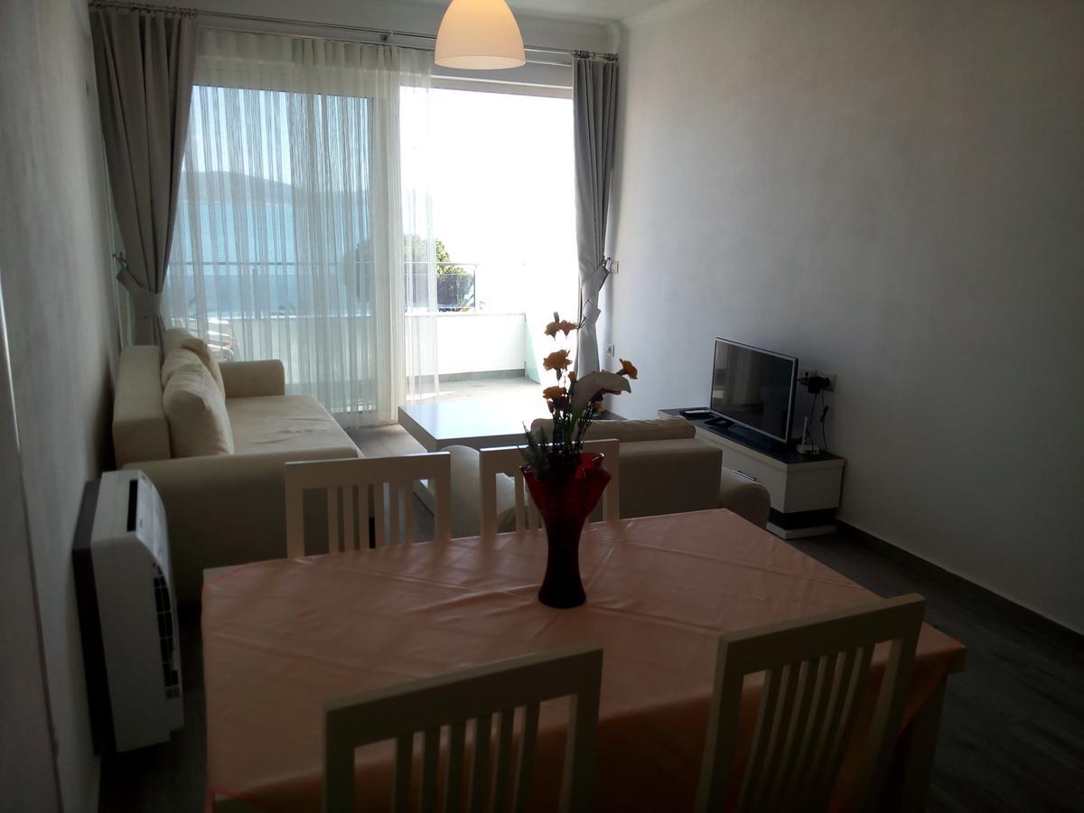 Delfin Apartments Sarandë Exterior foto